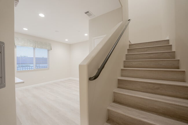 Building Photo - Greenfield Apartments