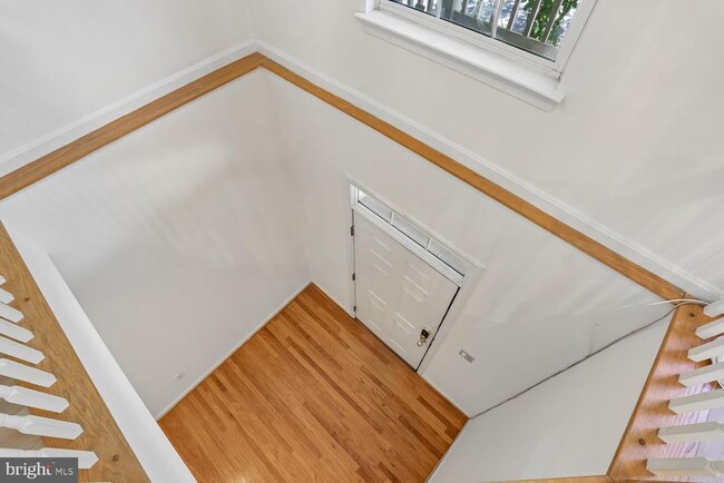 Building Photo - 46 Waddington Ln