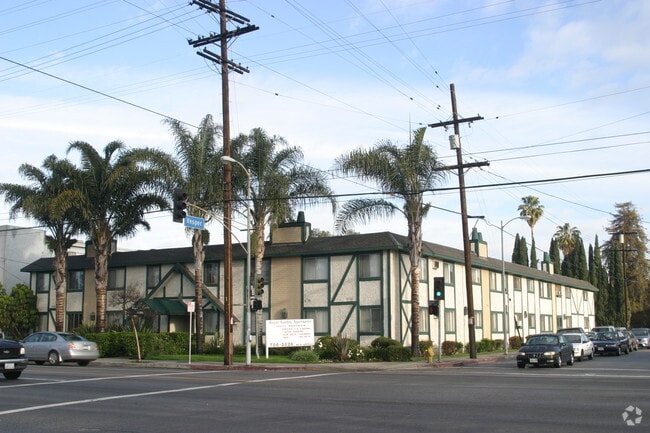 Building Photo - The Royal Garden Apartments