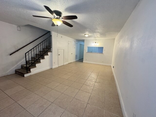 Foto del edificio - 10821 Roger Dr