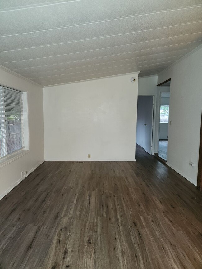 Building Photo - 1125 2nd Ave