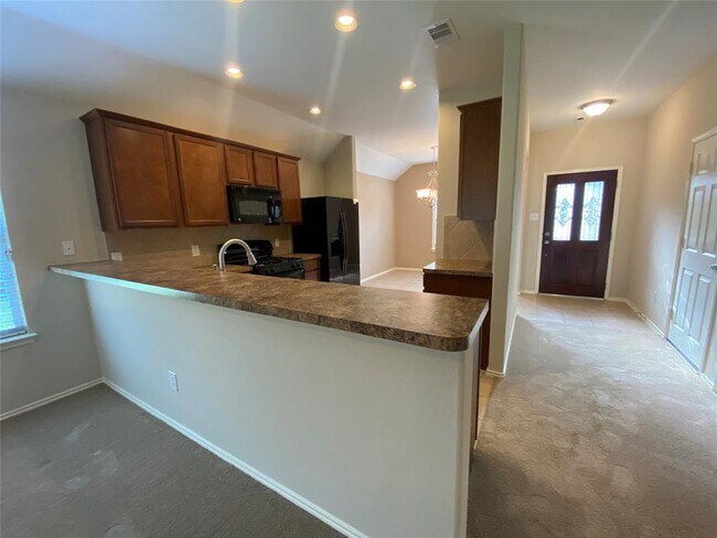 Building Photo - 10303 Whisper Bluff Dr