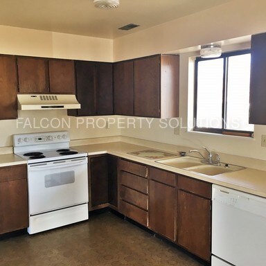 Foto del edificio - 6729 Dublin Loop W