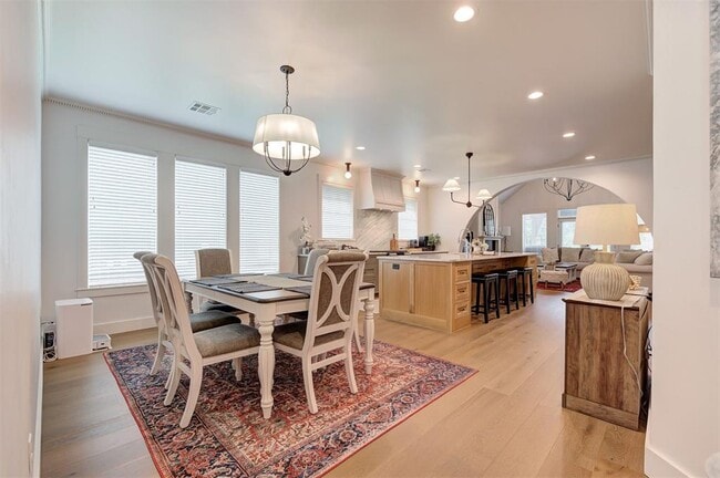 Building Photo - 4001 Stone Hl Ln