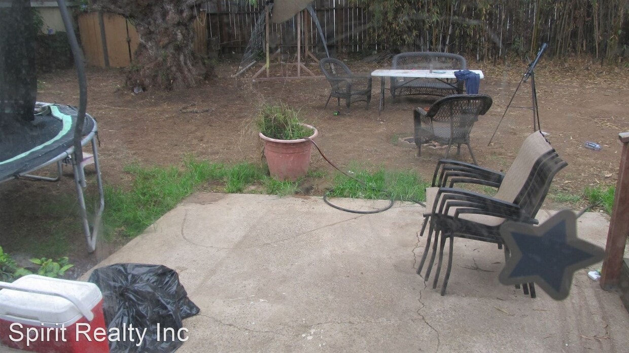 Building Photo - 2 br, 1 bath House - 1419 Holly Ave