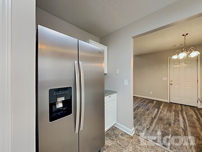 Building Photo - 3337 Braden Dr