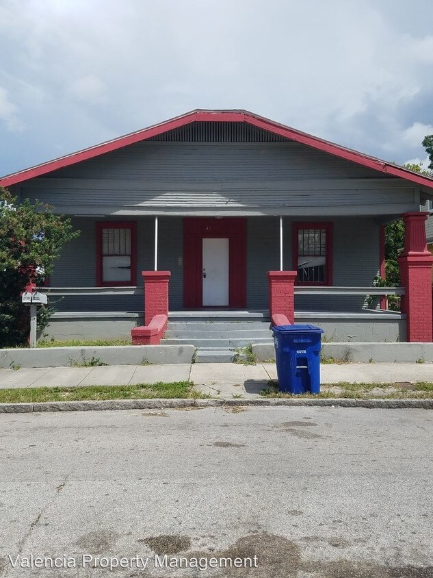 Primary Photo - 3015 Sanchez St