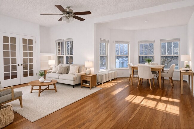 Foto del edificio - 6901 S Crandon Ave