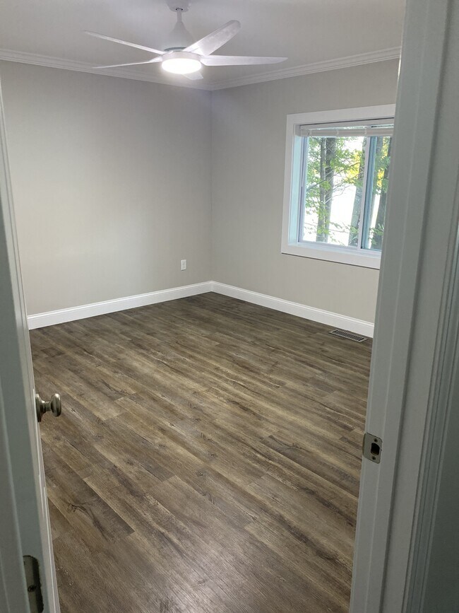 Foto del edificio - 16 Fox Ln