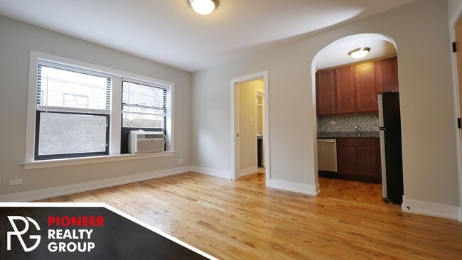 Foto del edificio - 550 W Arlington Pl