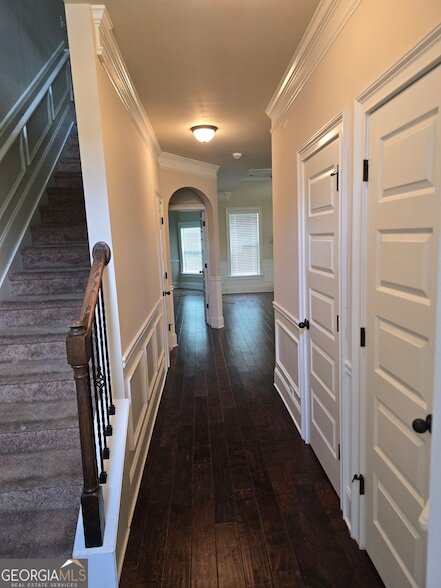 Building Photo - 330 Riverstone Dr