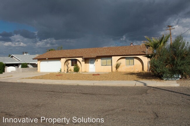 Building Photo - 3 br, 2 bath House - 3028 Parkway