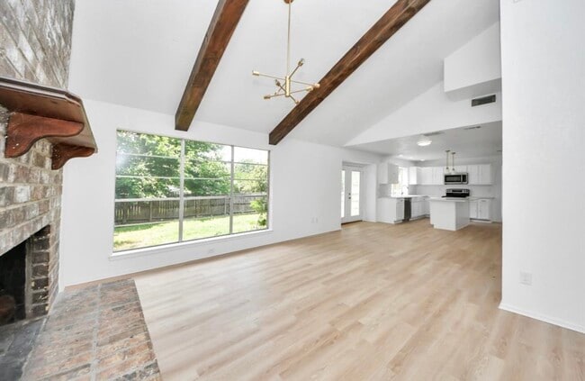 Foto del edificio - 3223 Deer Valley Dr