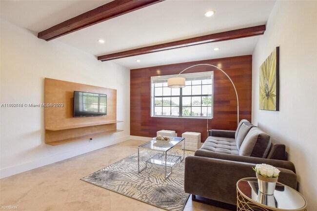 Building Photo - 2 br, 2 bath House - 298 SW 6th St Apt 205