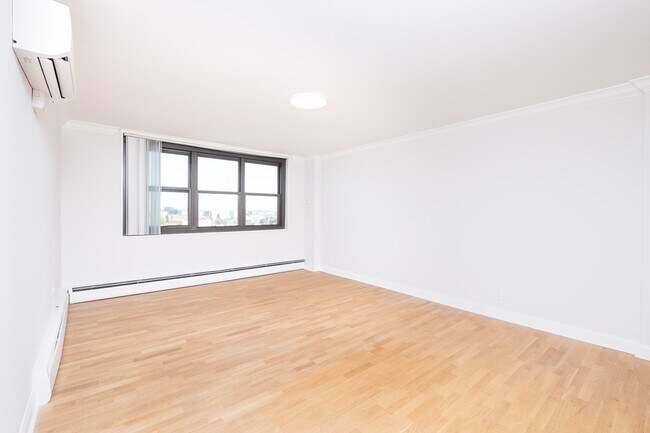 Foto del edificio - 1410 Columbia Rd