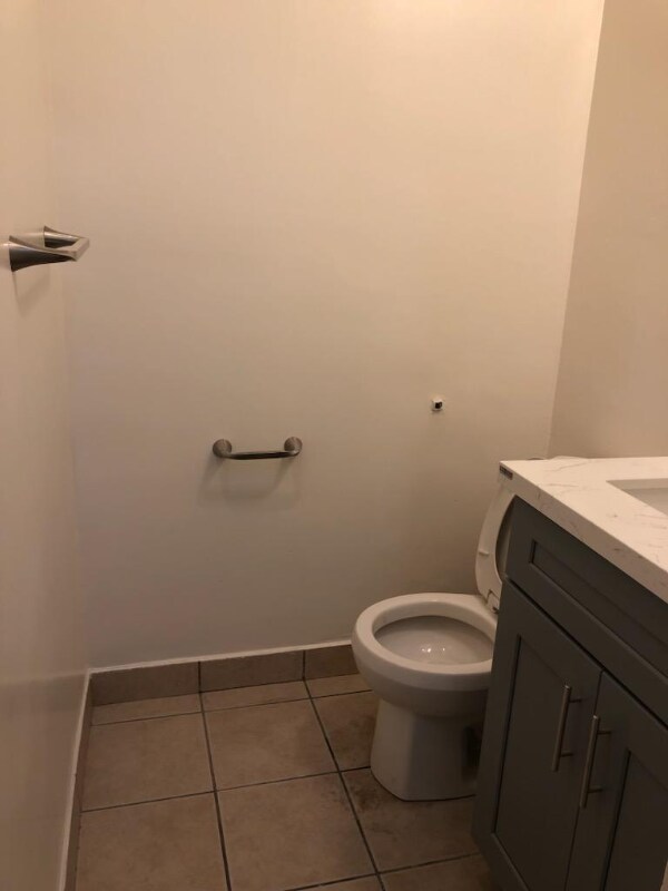 810 E Grand Ave Unit D, El Segundo, CA 90245 Room for Rent in El