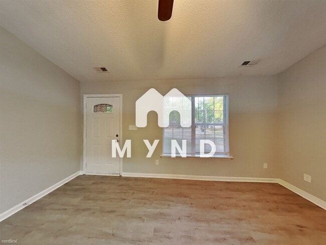 Building Photo - 3 br, 2 bath House - 6211 Suntrace Way