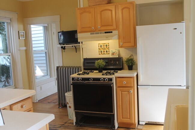 Foto del edificio - 112 Cottage St