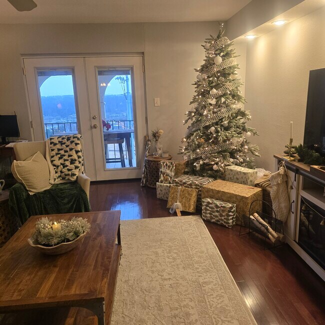 Foto del edificio - 5709 Lyons View Pike