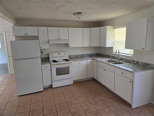 Foto del edificio - 843 41st St S