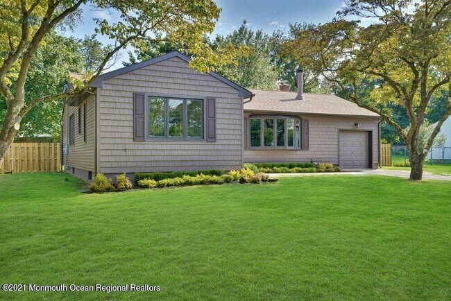 Building Photo - 20 Community Dr