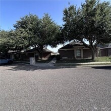 Building Photo - 1101 Pecan St