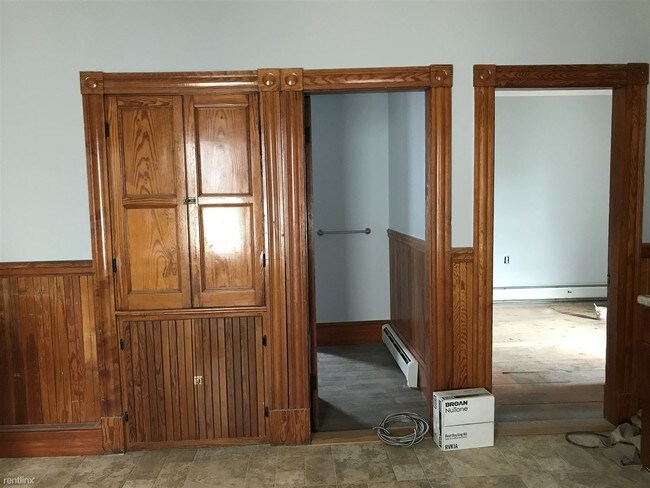 Foto del edificio - 4 br, 1 bath Apartment - 59 Crawford St