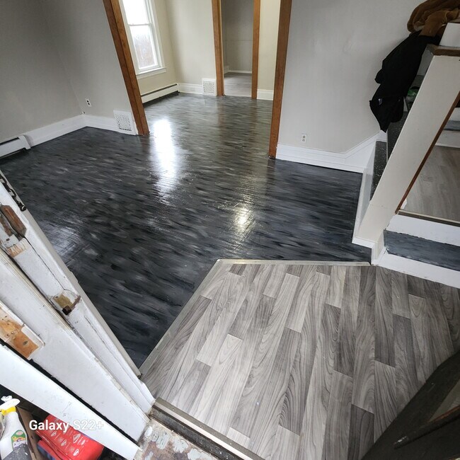 Foto del edificio - 724 Augustus Pl