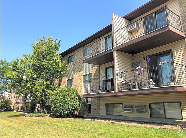 Building Photo - Edgewood Court Apartments