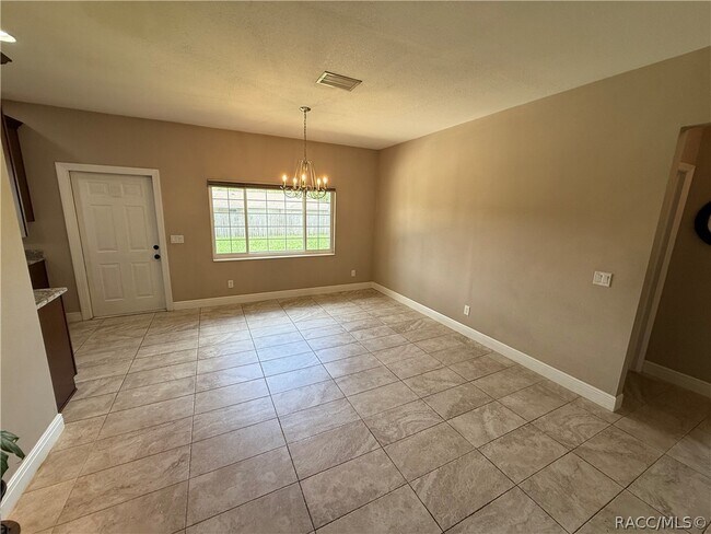 Foto del edificio - 3047 W Kirkwood Pl