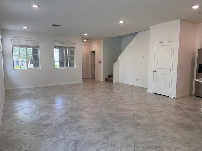 Foto del edificio - 3270 Trabia Ave