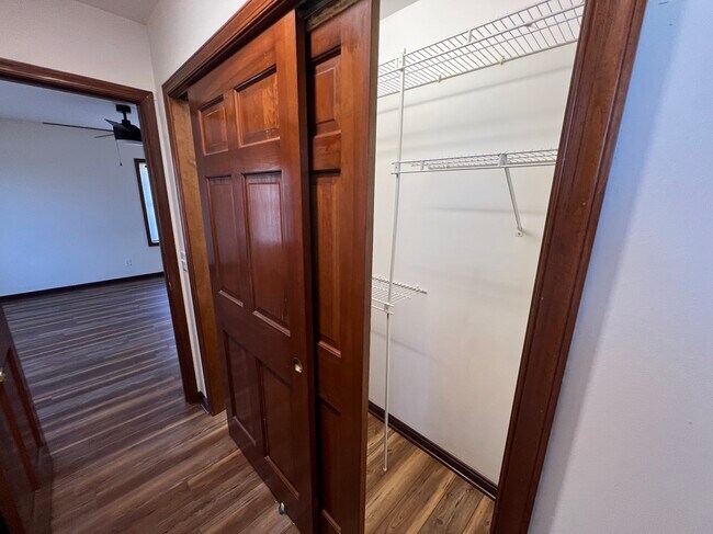 Foto del edificio - 4001 McColley Rd