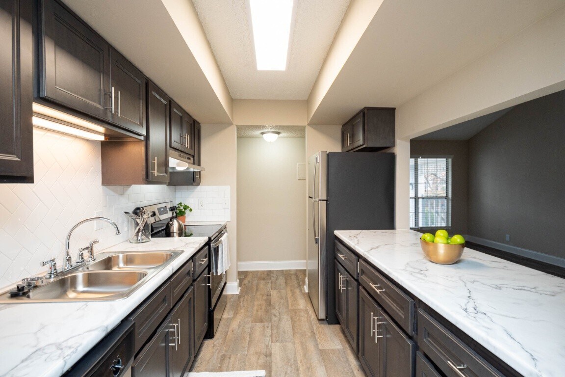 Piccadilly Apartments of Windsor Green Apartments in Goodlettsville