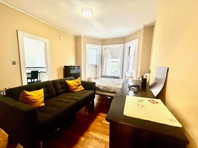 Foto del edificio - 229 Newbury St