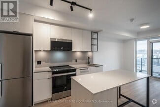 Building Photo - 740-740 Dupont St