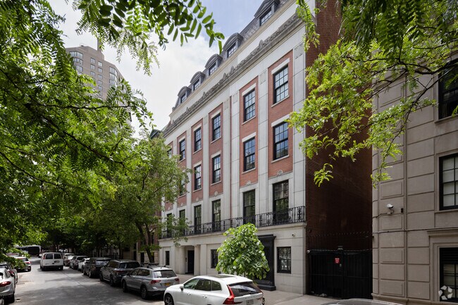 Building Photo - 4-8 E 94th St