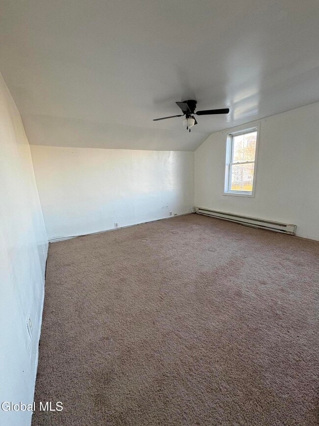 Building Photo - 246 Duane Ave