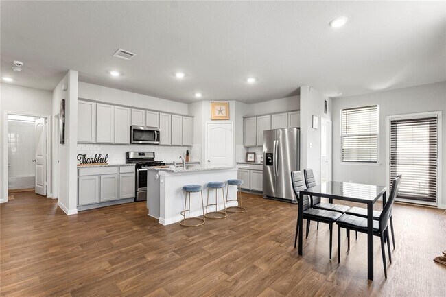 Building Photo - 177 Spider Lily Dr