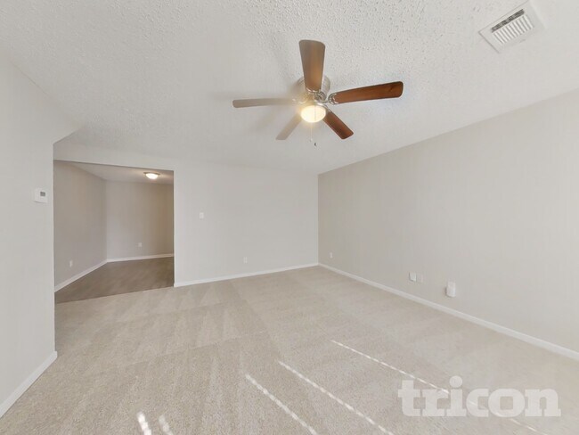 Foto del edificio - 7740 Sign St