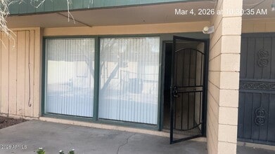 Building Photo - 2026 W Cactus Rd