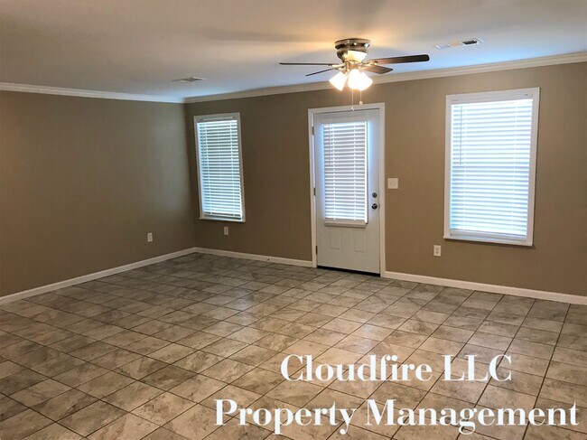 Foto del edificio - 201 James Cir