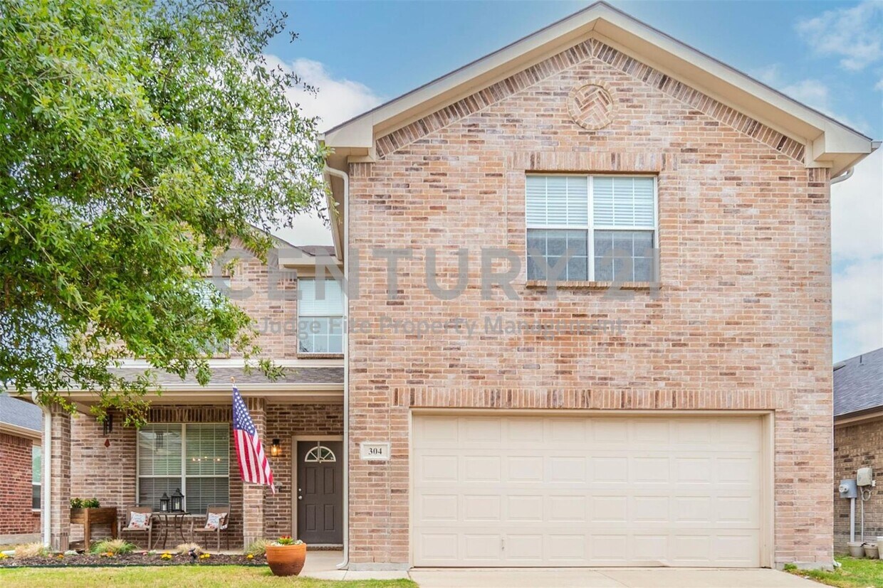 Primary Photo - Meticulously Maintained 2-Story 3/2.5/2 in...
