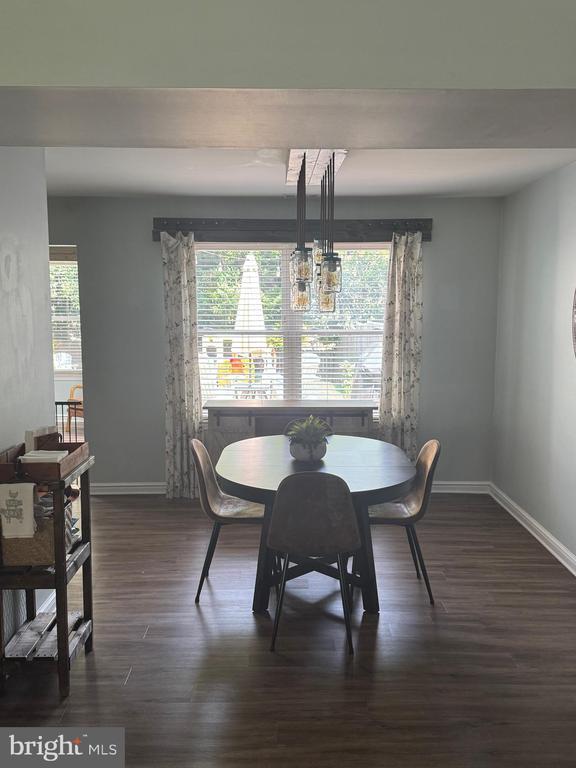 Building Photo - 36 Fieldstone Dr