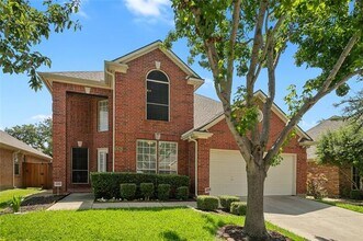 Building Photo - 18638 Tall Oak Dr