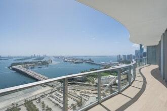 Building Photo - 1400 Biscayne Blvd