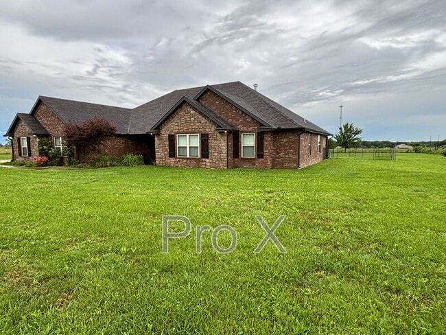 Building Photo - 11609 AR-72