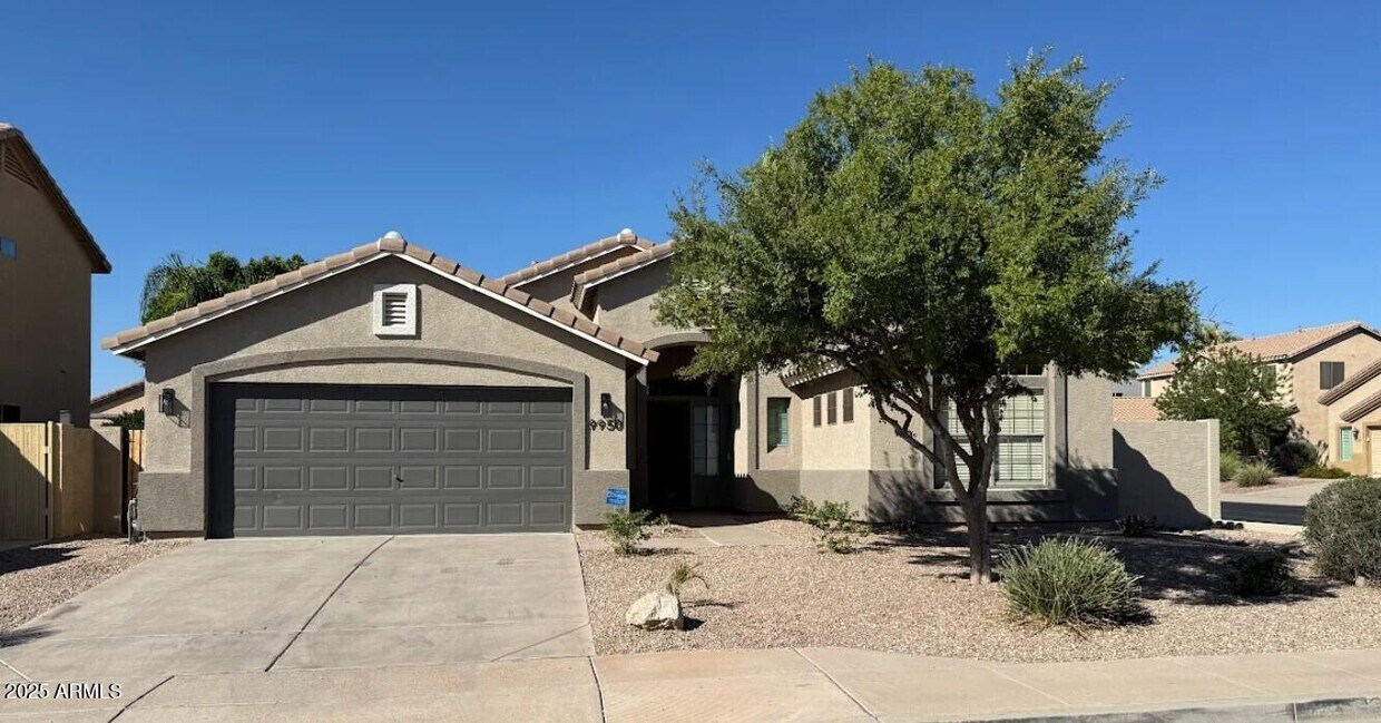 Foto principal - 9950 E Kiowa Ave