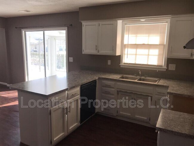 Foto del edificio - 1609 W 27th St