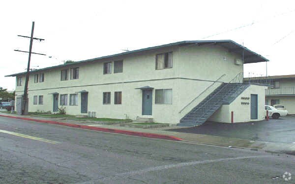 Building Photo - Ramona Apartments