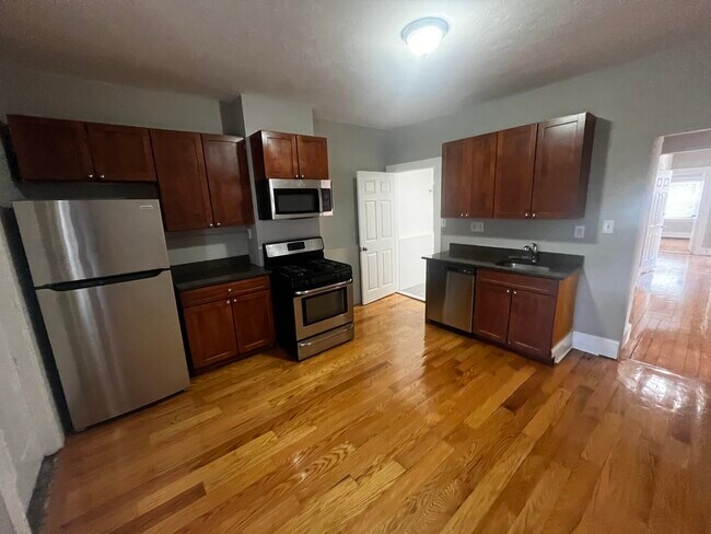Foto del edificio - 270 Bowdoin St